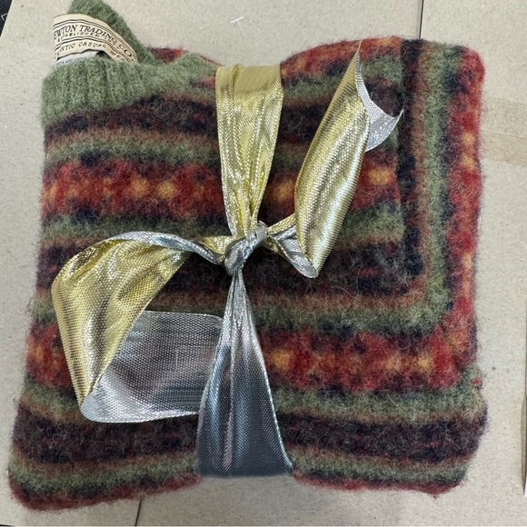 Shetland Wool Winter Sweater Newton Trading Co. Child Medium Large Vintage - Picture 9 of 15